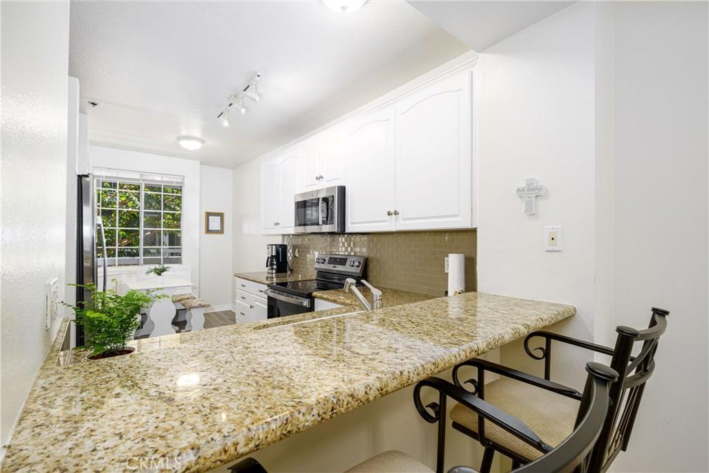 MLS #OC26162269 image #0