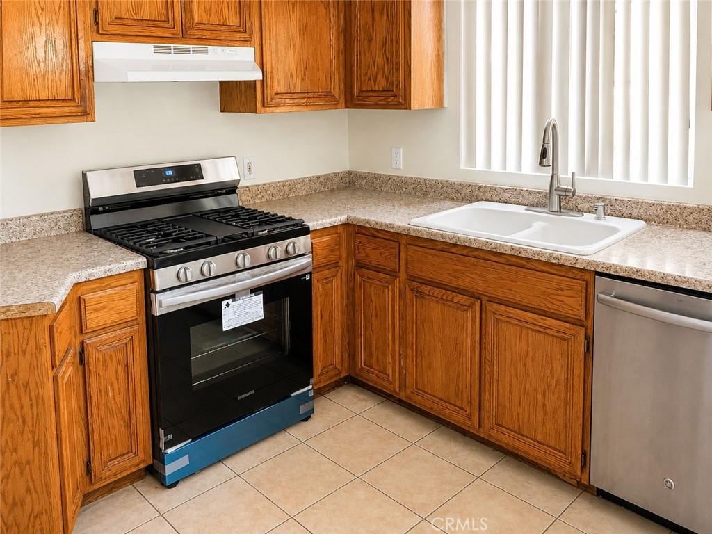 MLS #OC26162491 image #0