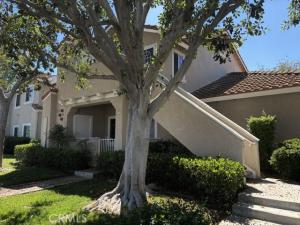MLS #OC26162661 image #0