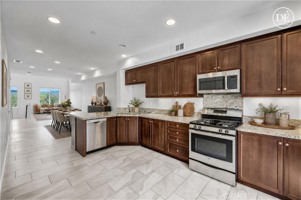 MLS #OC26162837 image #0