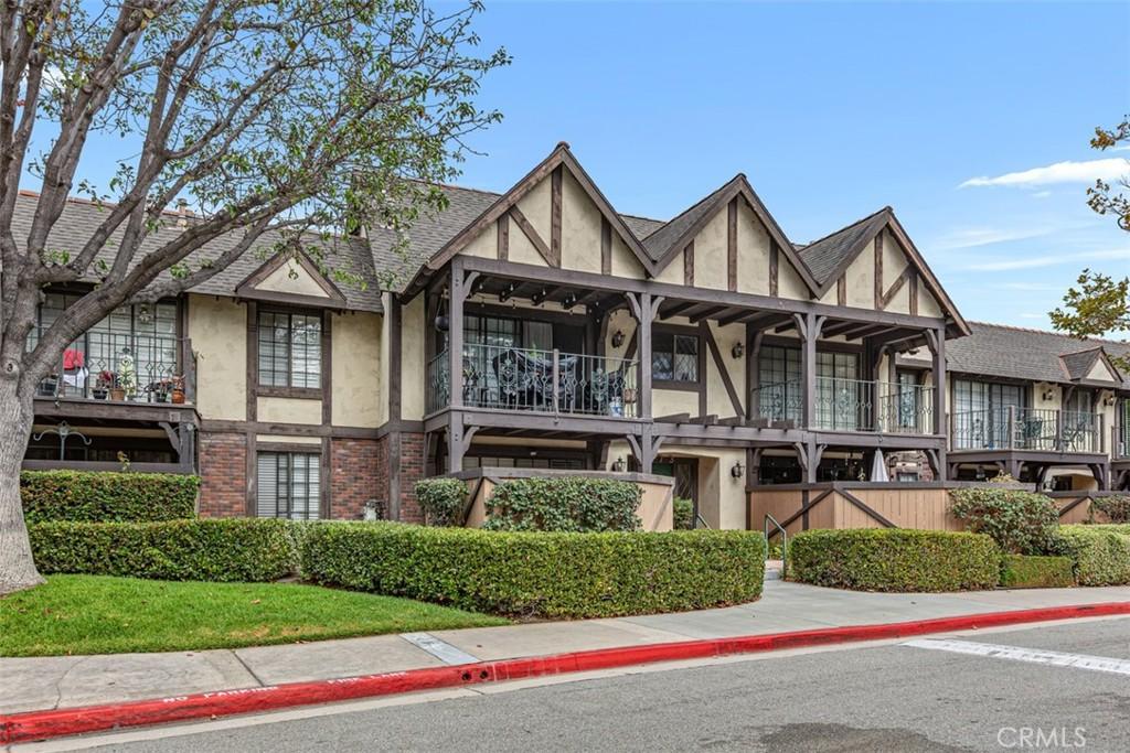 MLS #OC26162839 image #0