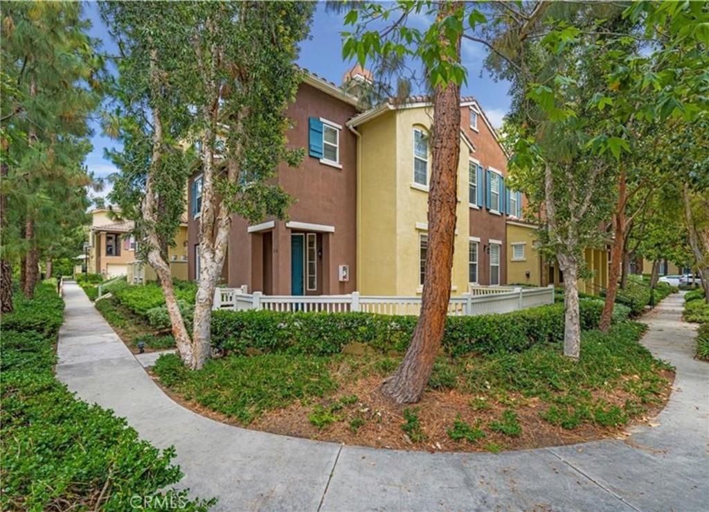 MLS #OC26163108 image #0
