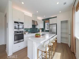 MLS #OC26163287 image #0