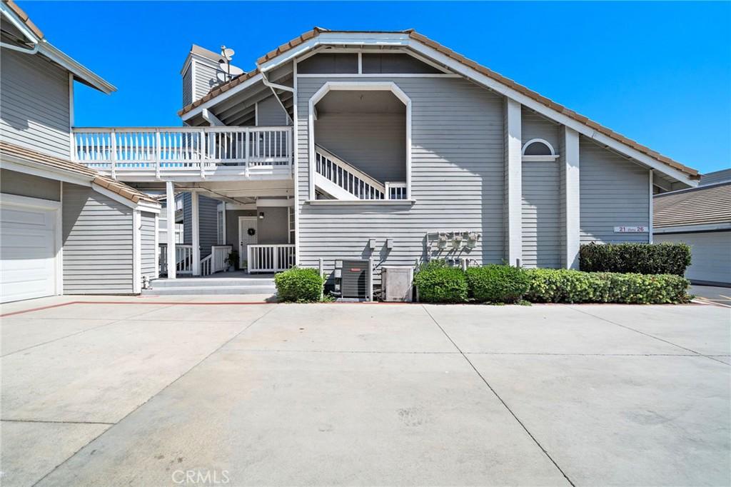 MLS #OC26163346 image #0