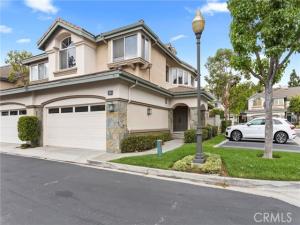 MLS #OC26163354 image #0
