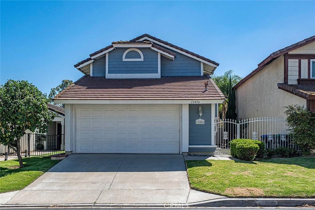 MLS #OC26163949 image #0