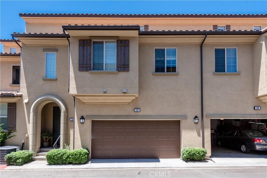 MLS #OC26163965 image #0