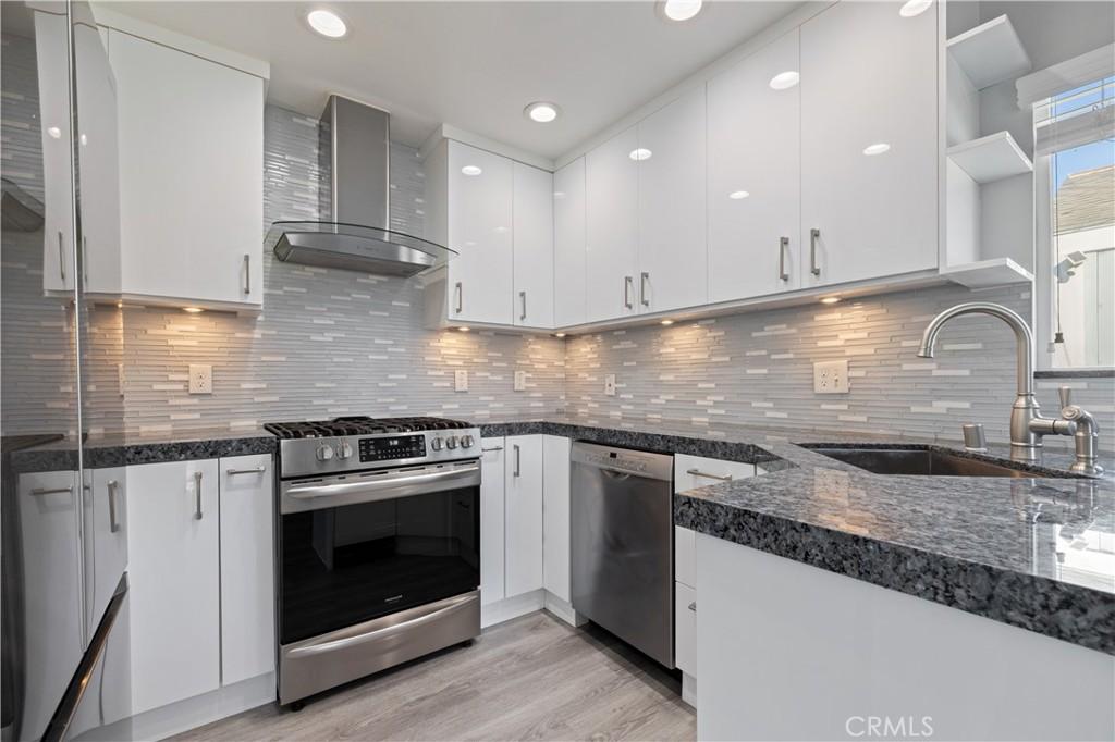 MLS #OC26163975 image #0