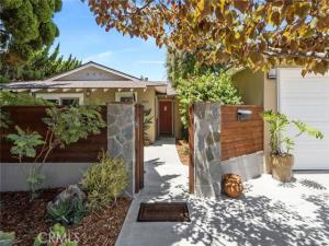MLS #OC26164087 image #0