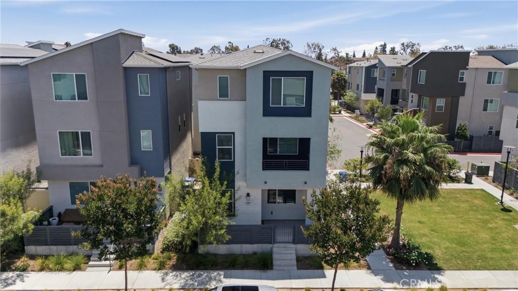 MLS #OC26164158 image #0