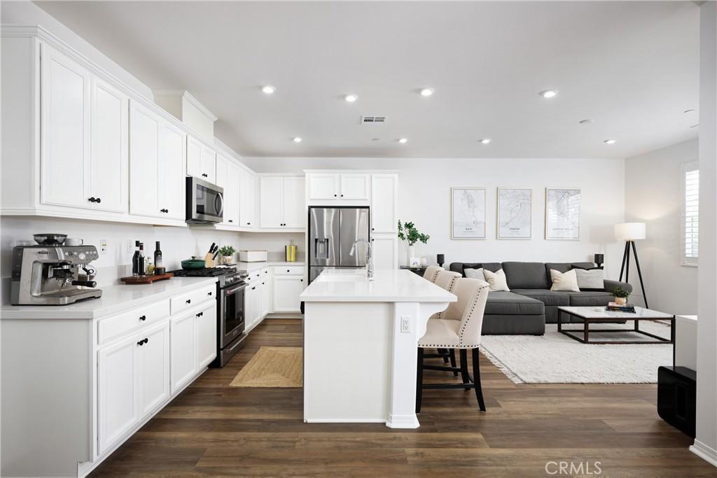 MLS #OC26164403 image #0