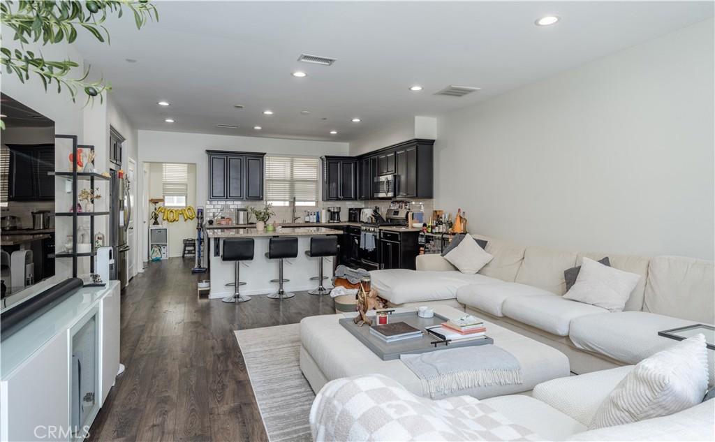 MLS #OC26164461 image #0