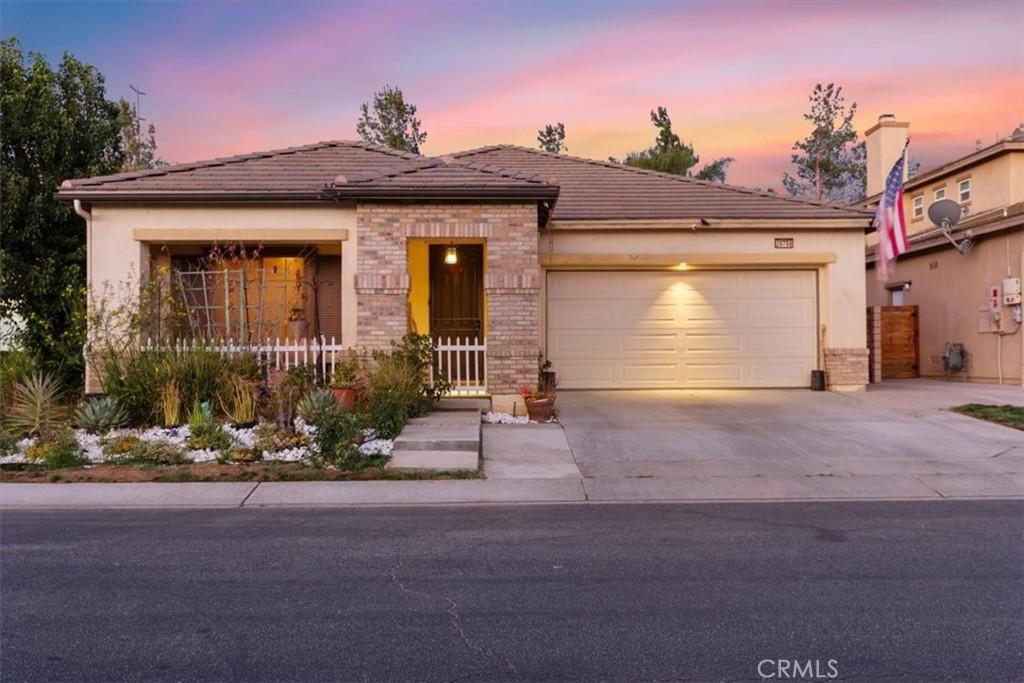 MLS #OC26164473 image #0