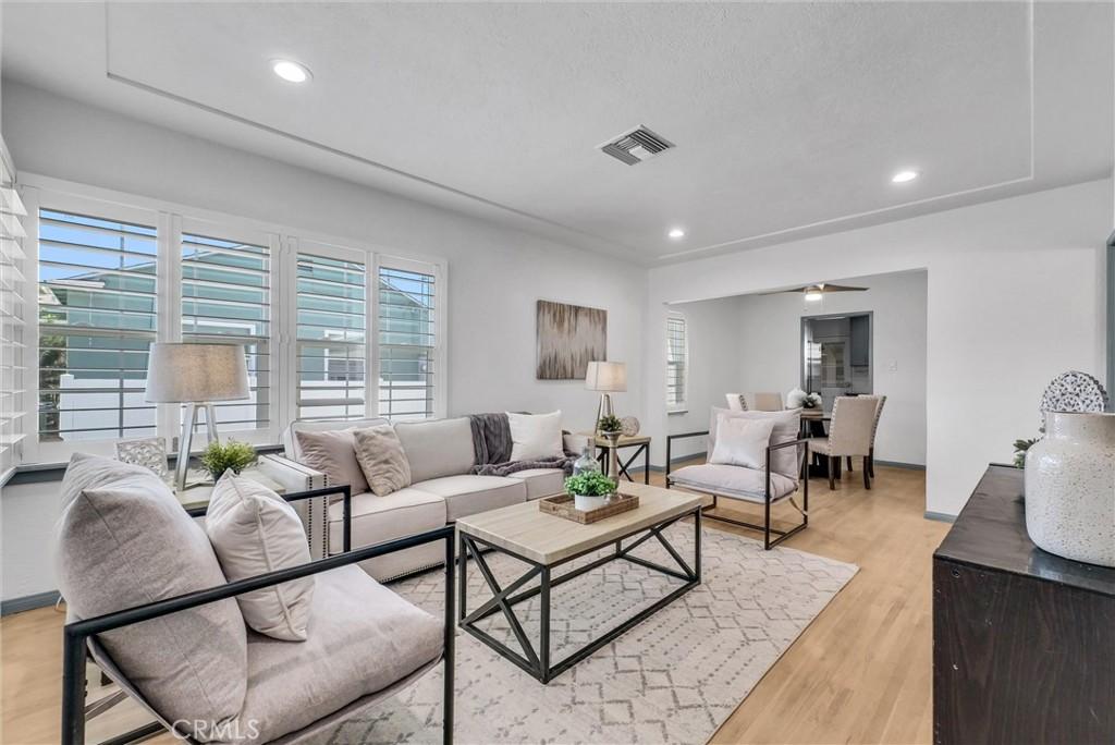 MLS #OC26164590 image #0