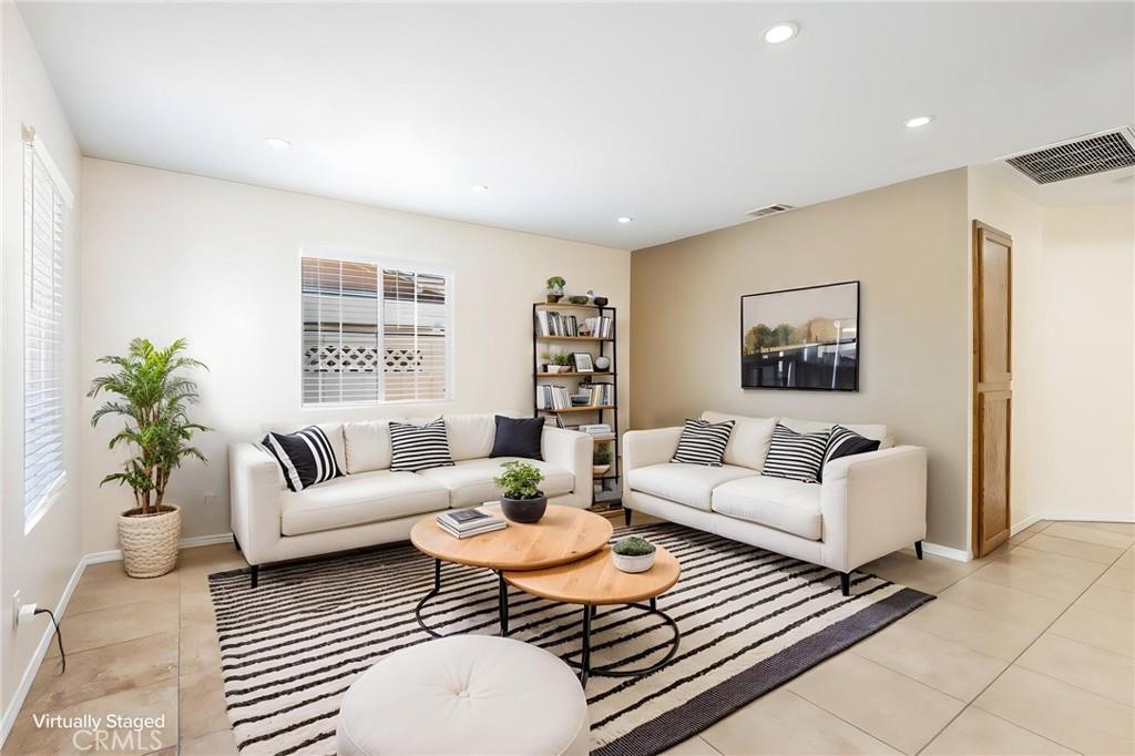 MLS #OC26164633 image #0