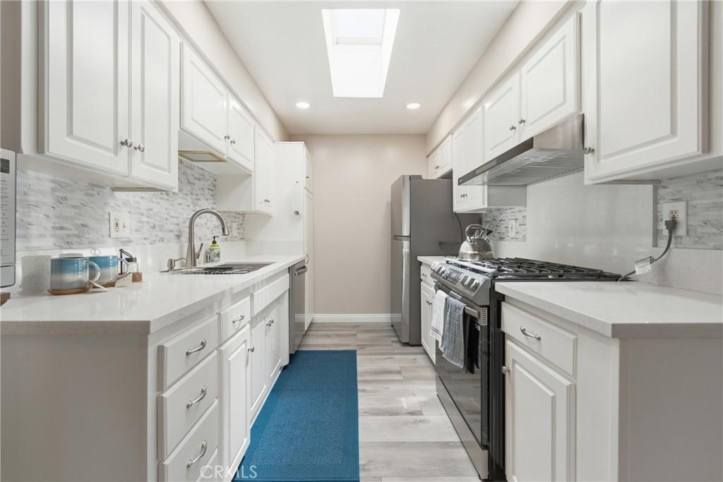 MLS #OC26164700 image #0