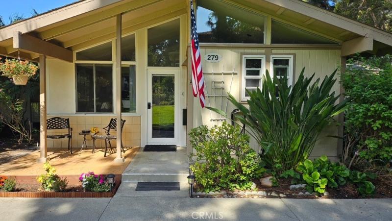 MLS #OC26164865 image #0
