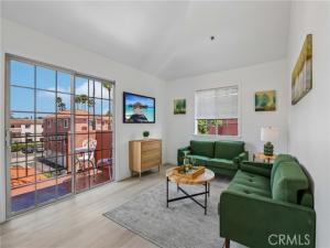 MLS #OC26164915 image #0