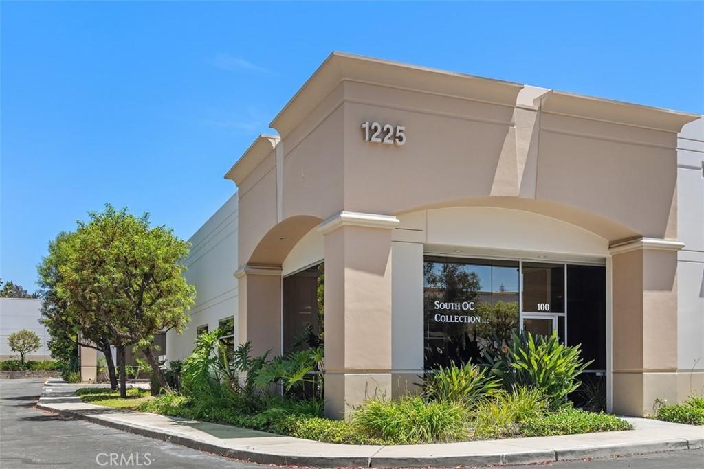 MLS #OC26165458 image #0
