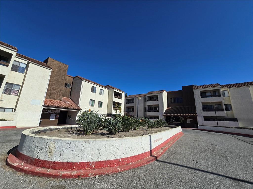 MLS #OC26165574 image #0