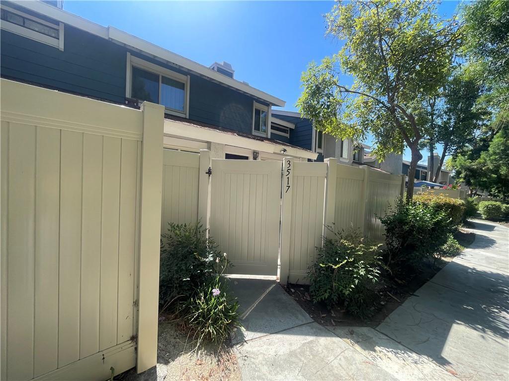 MLS #OC26165631 image #0