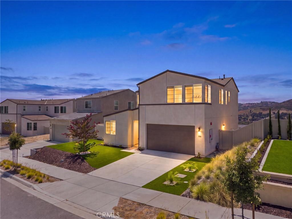 MLS #OC26165894 image #0