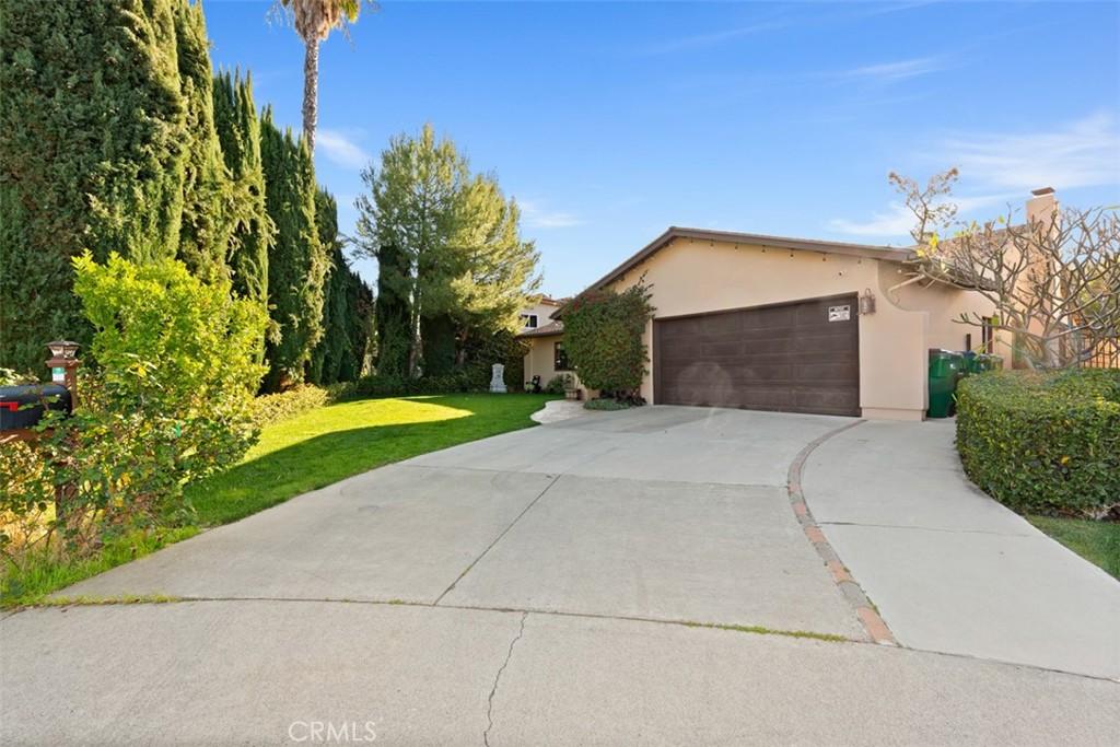 MLS #OC26166062 image #0