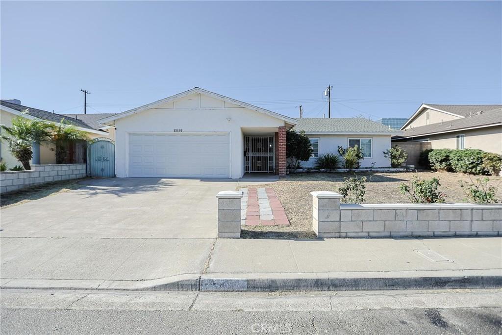 MLS #OC26166786 image #0