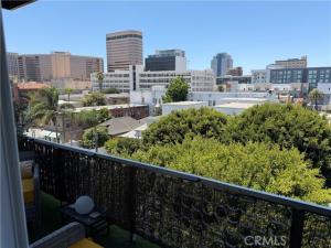 MLS #OC26167489 image #0