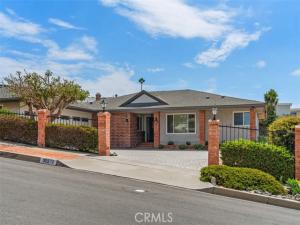 MLS #OC26167972 image #0