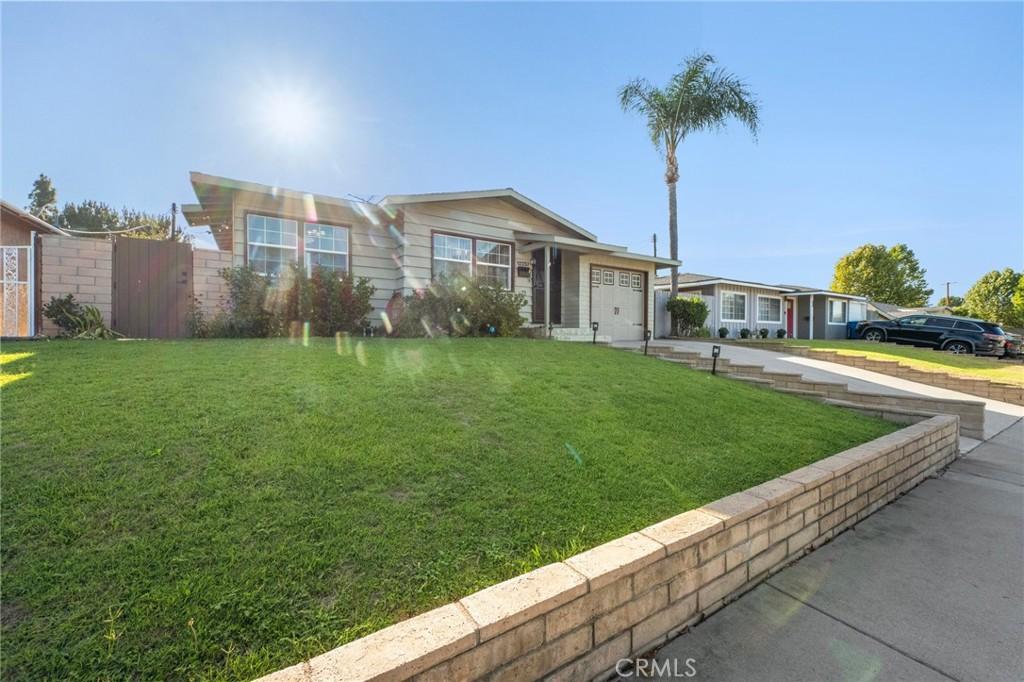 MLS #OC26168045 image #0