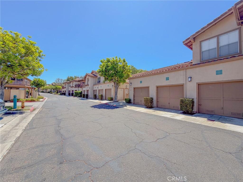 MLS #OC26168136 image #0