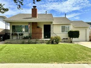MLS #OC26168535 image #0