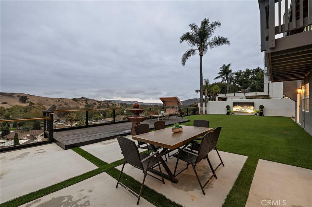 MLS #OC26134112 image #0