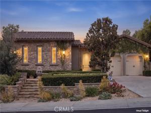 MLS #OC26168952 image #0