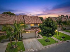 MLS #OC26169357 image #0
