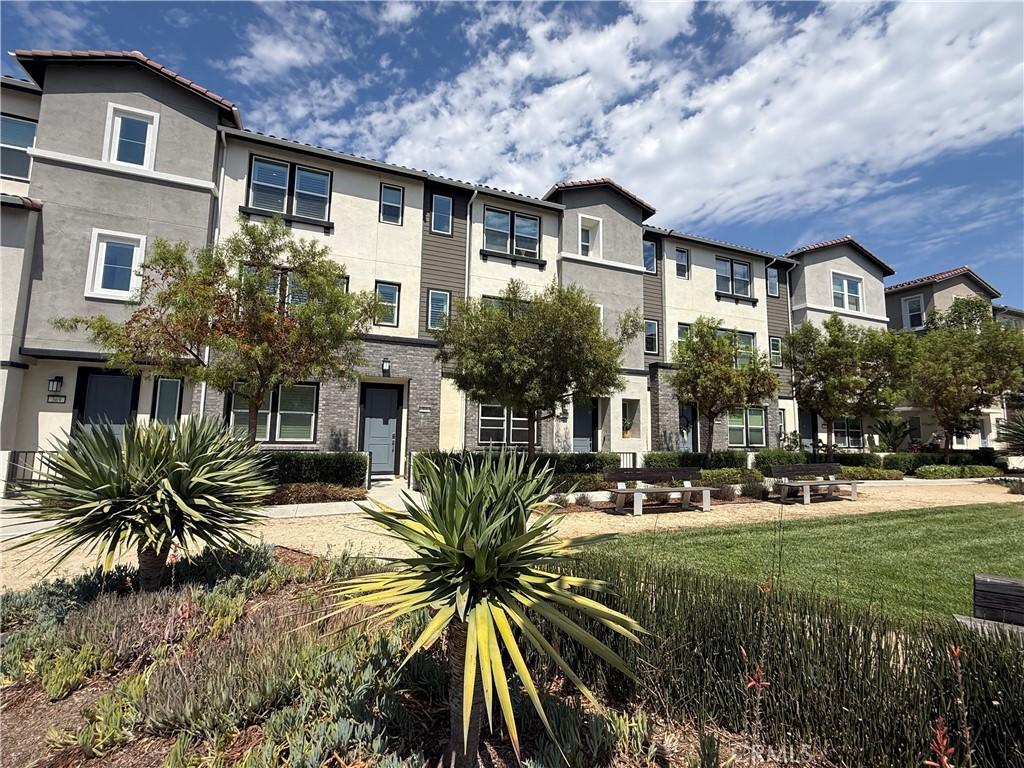MLS #OC26169483 image #0