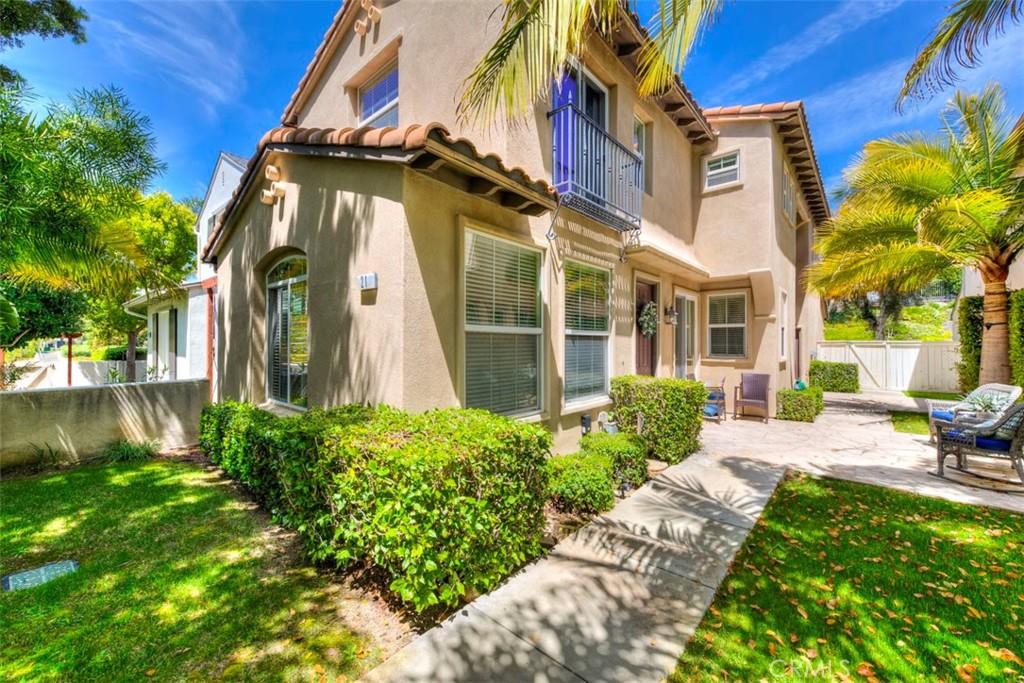 MLS #OC26169550 image #0