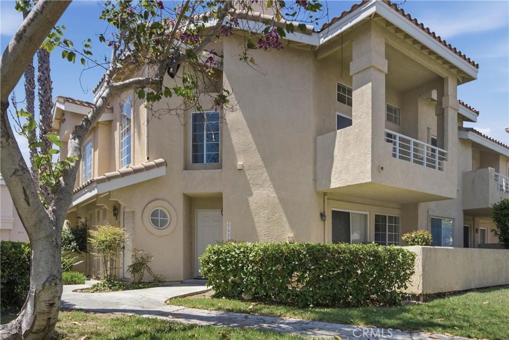 MLS #OC26169903 image #0
