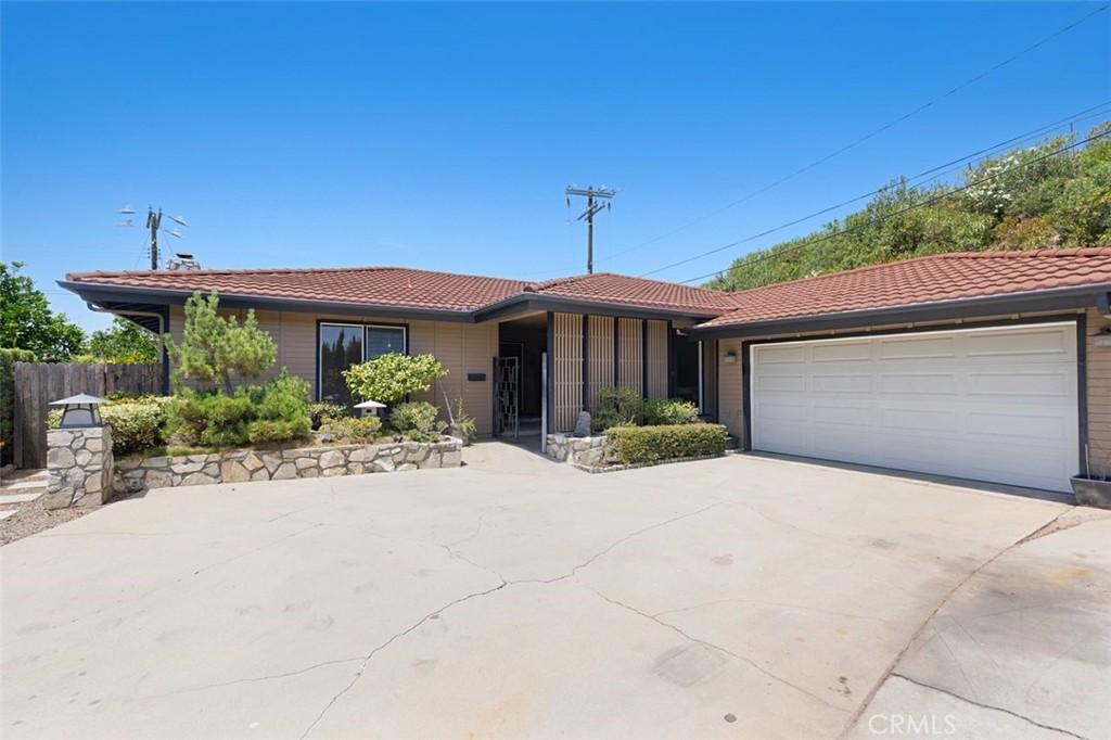 MLS #OC26170279 image #0