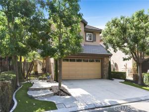MLS #OC26170310 image #0