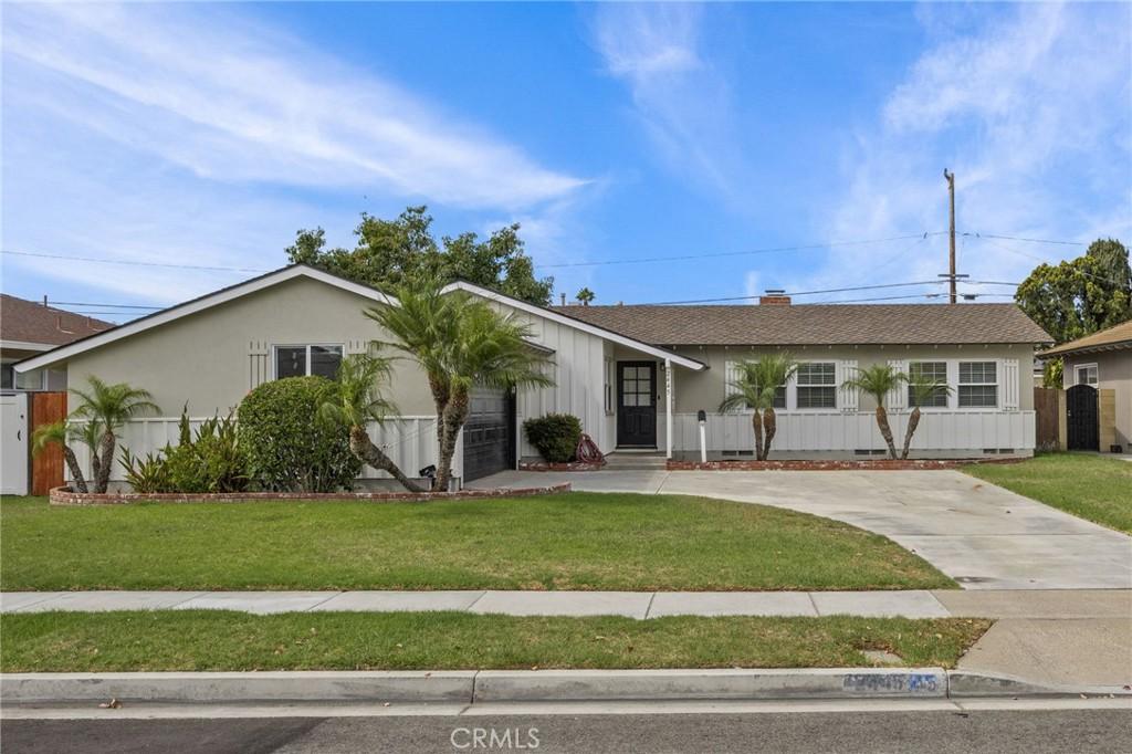 MLS #OC26170390 image #0