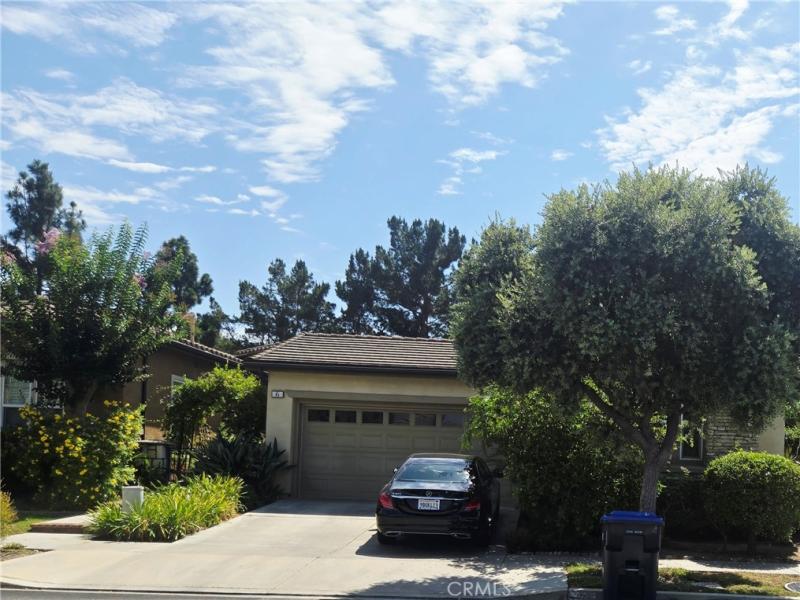 MLS #OC26170462 image #0