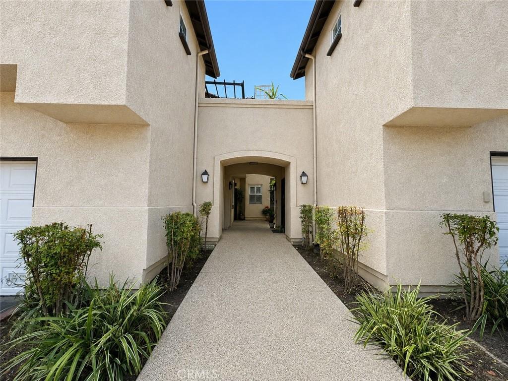 MLS #OC26170757 image #0