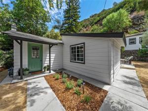 MLS #OC26170783 image #0