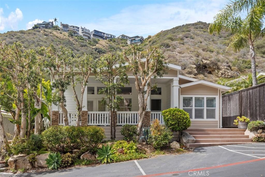 MLS #OC26170870 image #0