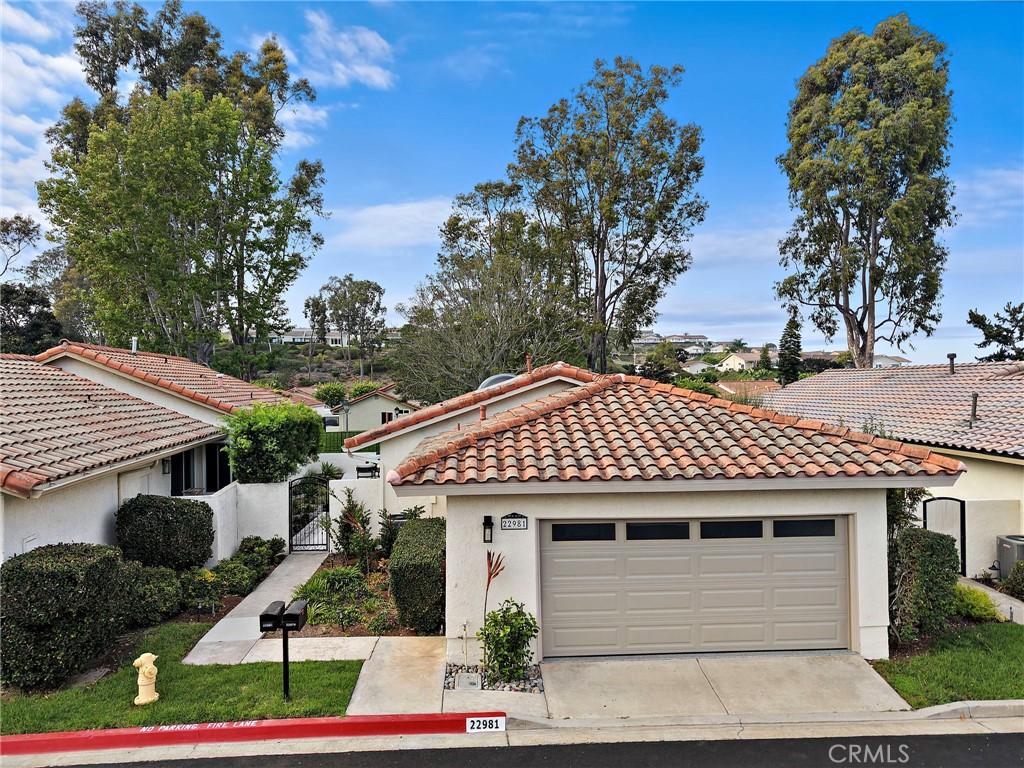 MLS #OC26171073 image #0