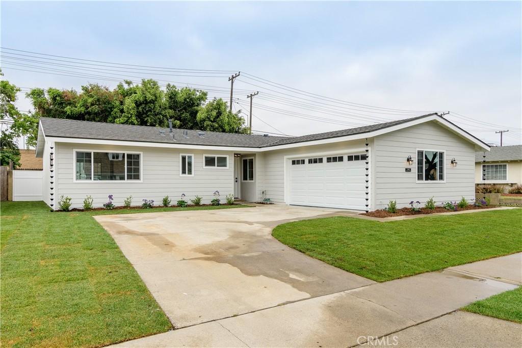 MLS #OC26171446 image #0