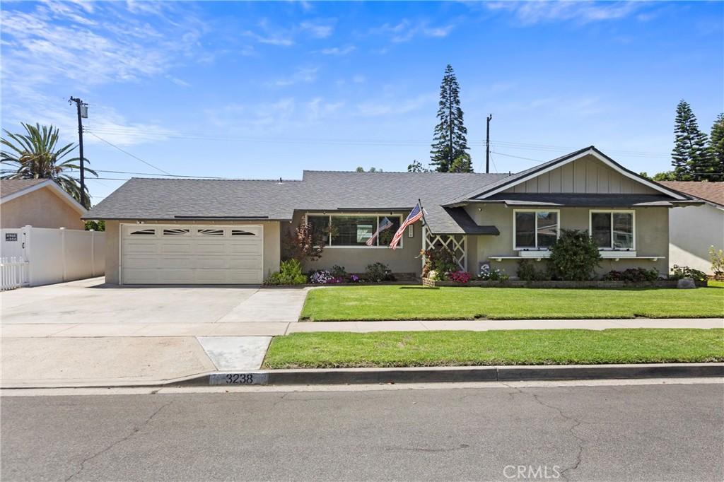 MLS #OC26171475 image #0