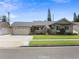 MLS #OC26171475 image #0